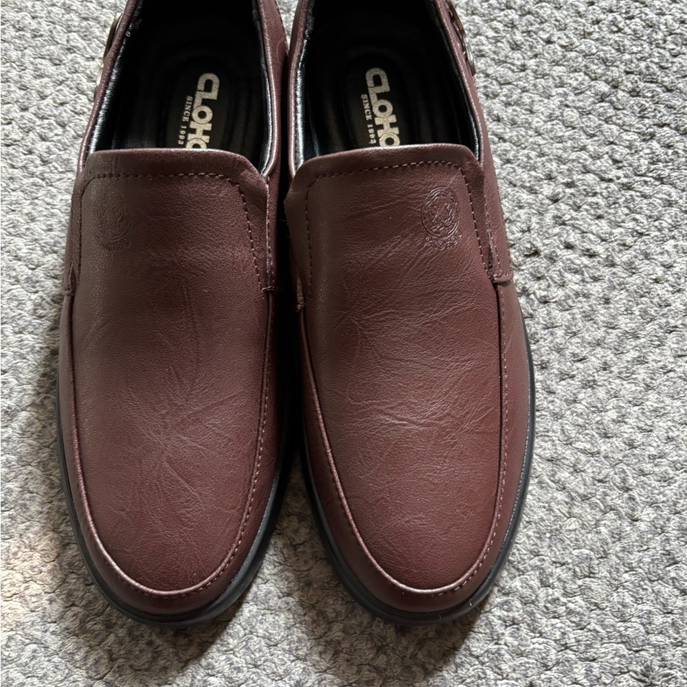 CloHoo Men’s Brown Loafers
